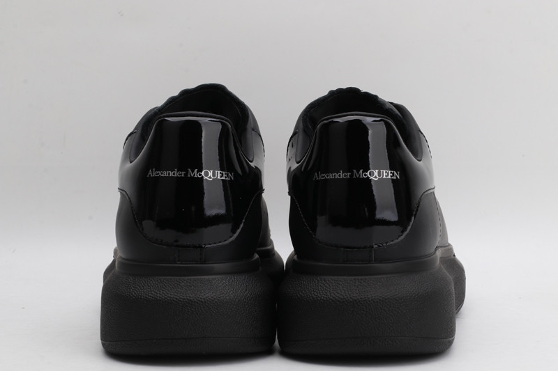 ALEXANDER MCQUEEN SNEAKER