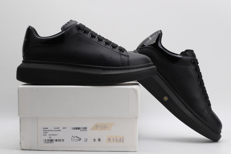 ALEXANDER MCQUEEN SNEAKER