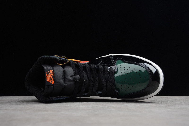 AIR JORDAN 1 HIGH OG "SOLEFLY FRIENDS & FAMILY" AV3905-038