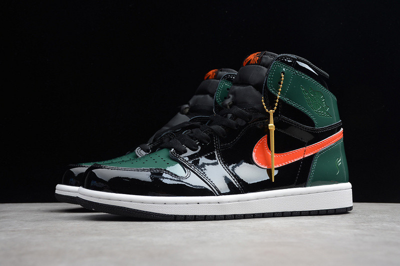 AIR JORDAN 1 HIGH OG "SOLEFLY FRIENDS & FAMILY" AV3905-038