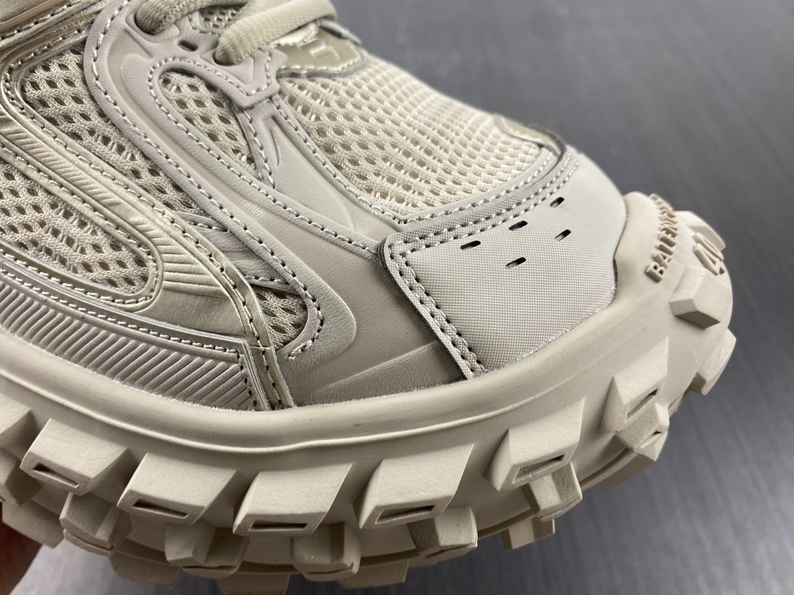 Ba*len*cia*ga bouncer chunky-sole sneakers