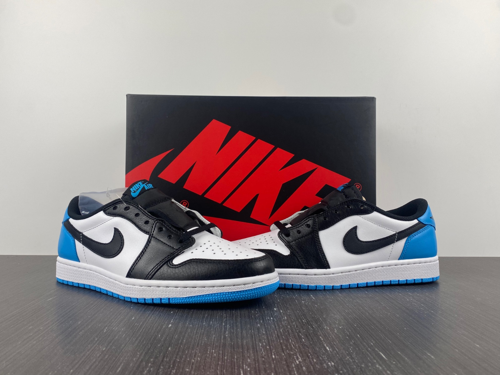Jordan 1 Retro Low OG UNC CZ0790--104