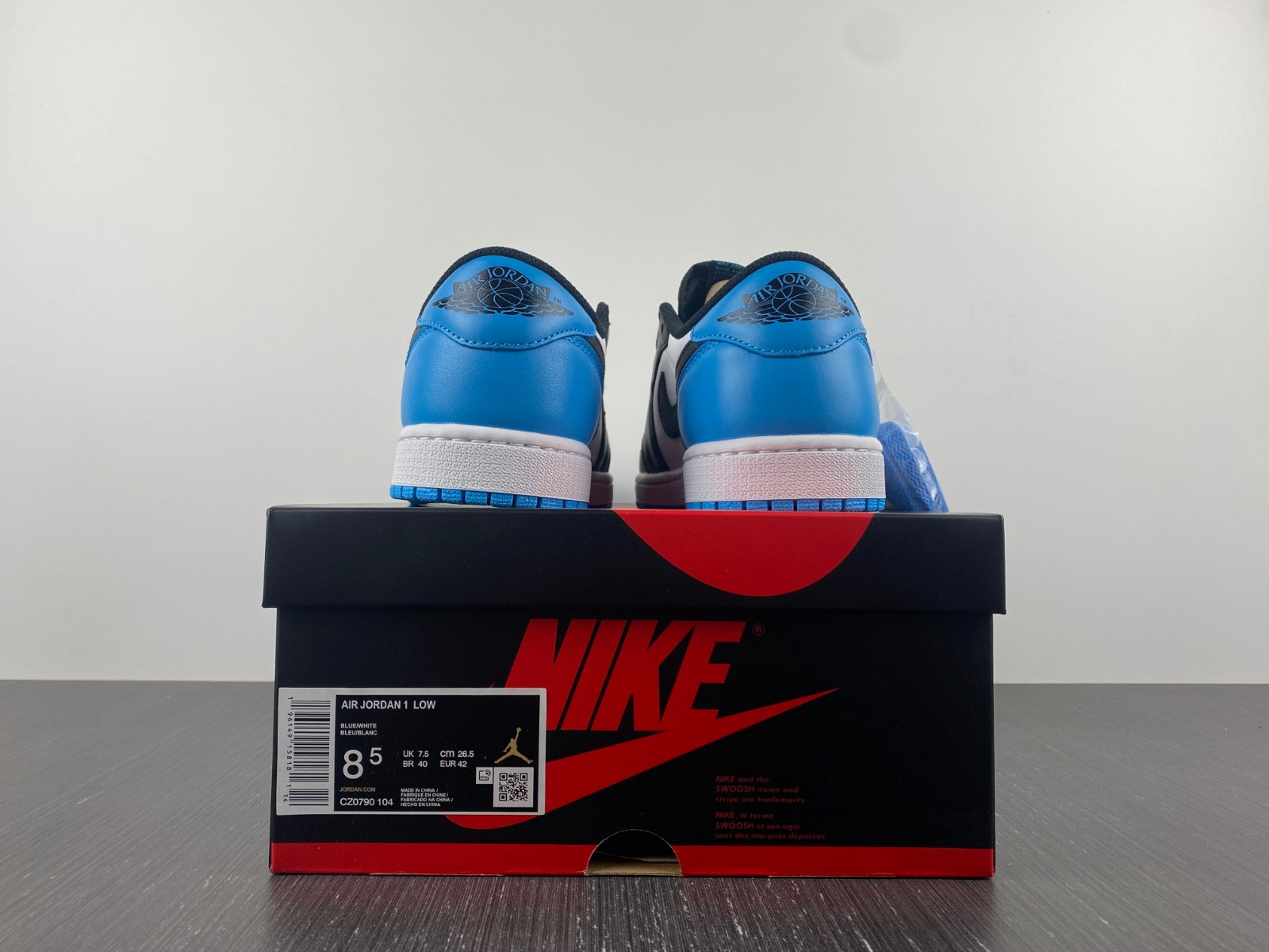 Jordan 1 Retro Low OG UNC CZ0790--104