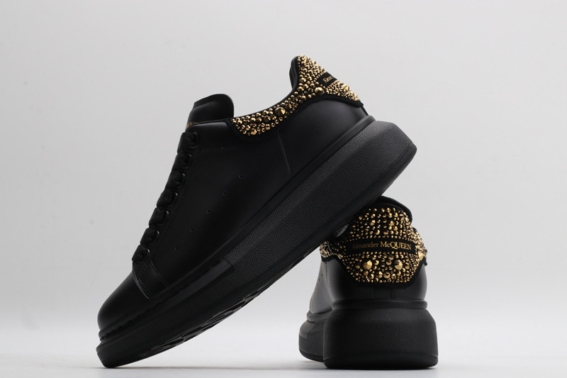 ALEXANDER MCQUEEN SNEAKER