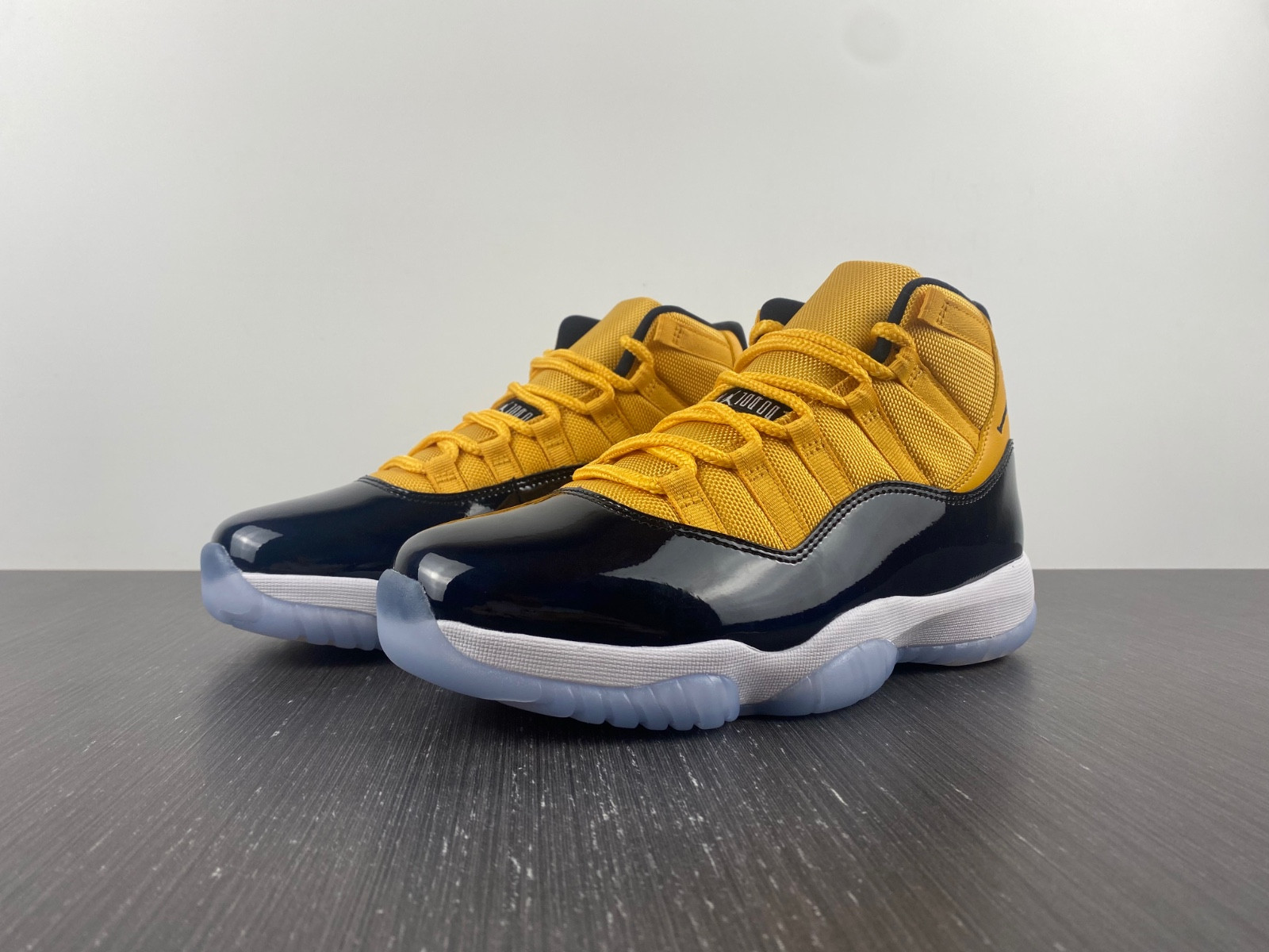 Air Jordan 11 Retro Black Yellow CT8012-118