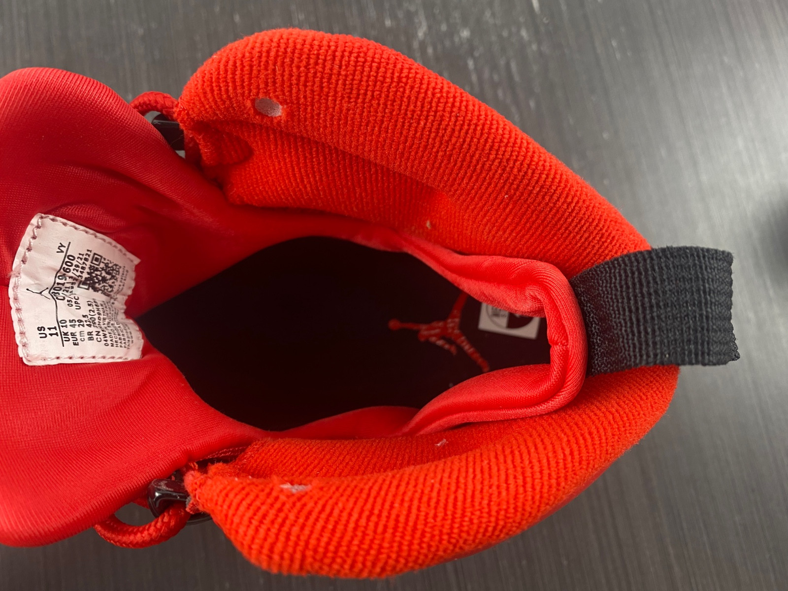 Air Jordan 9 Chile Red CT8019-600