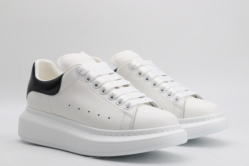 ALEXANDER MCQUEEN SNEAKER