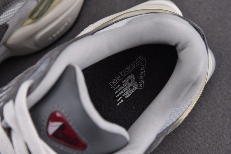 New Balance 9060“Rain Cloud” U9060GRY