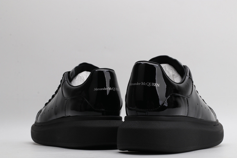 ALEXANDER MCQUEEN SNEAKER