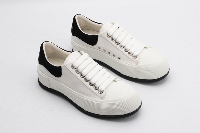 ALEXANDER MCQUEEN SNEAKER