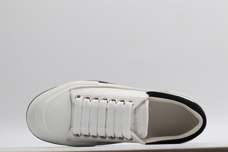 ALEXANDER MCQUEEN SNEAKER