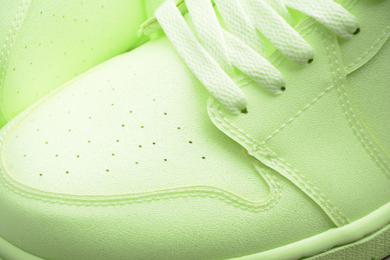 AIR JORDAN 1 WMNS BARELY VOLT AH7389-700