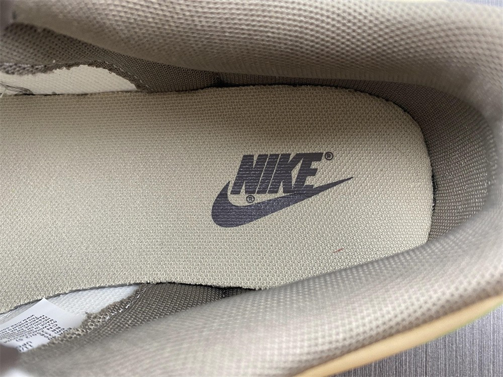 Dunk SB Low "Khaki" FB4960-210