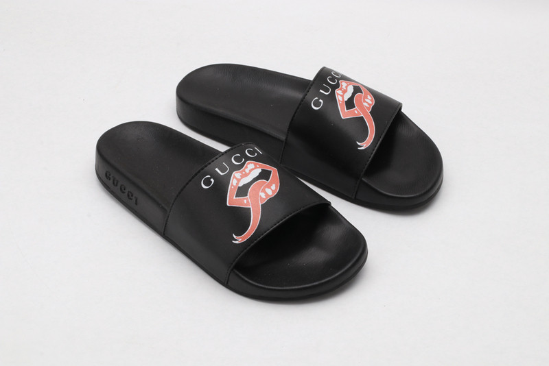 GUC LEATHER SLIDE