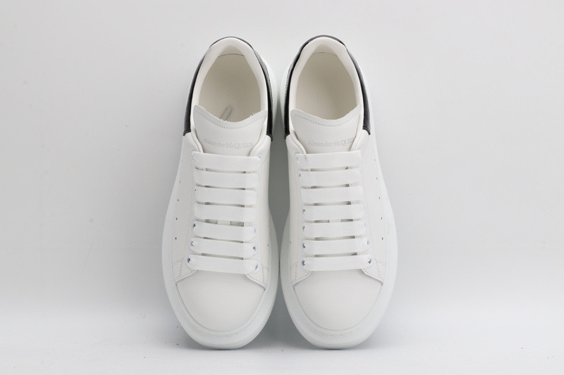ALEXANDER MCQUEEN SNEAKER