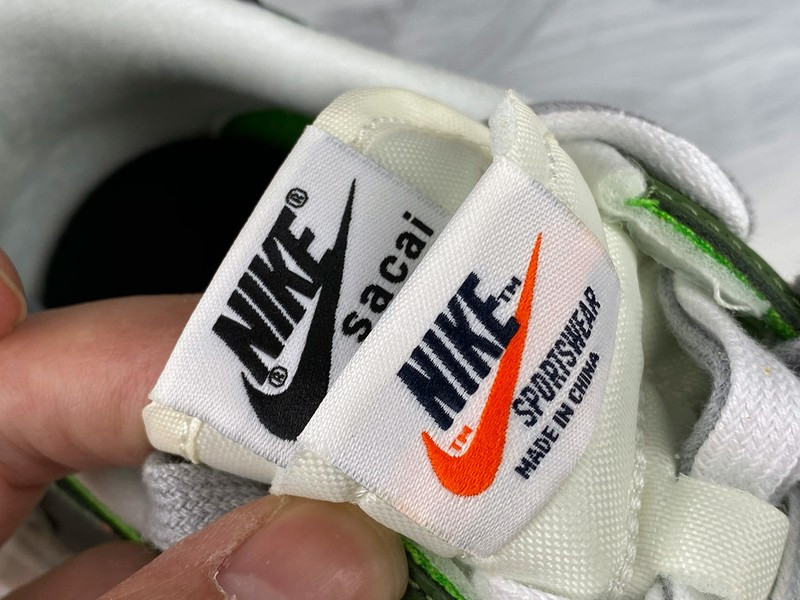 NIKE LD WAFFLE X SACAI GREEN GUSTO BV0073-300