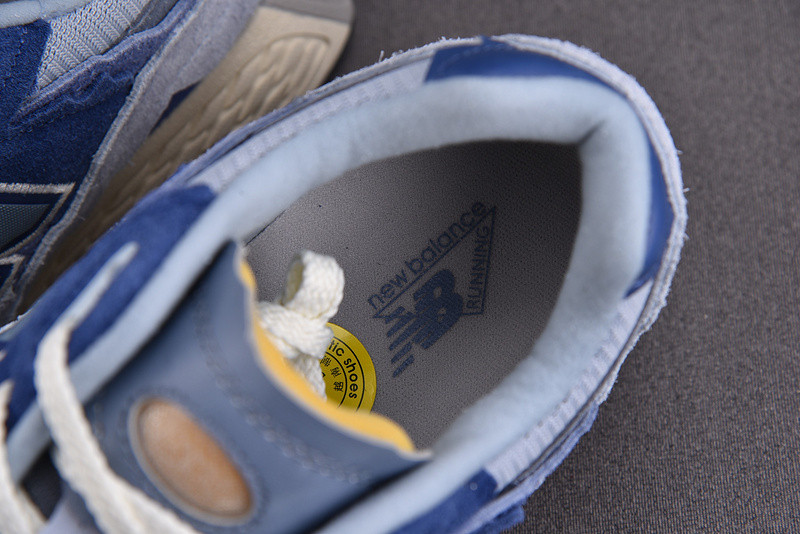 New Balance 2002R Protection Pack Light Arctic Grey Purple M2002RDI