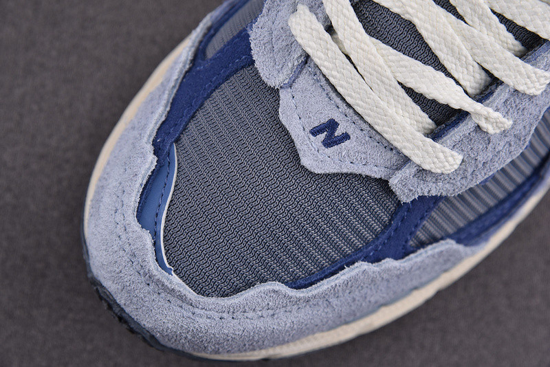 New Balance 2002R Protection Pack Light Arctic Grey Purple M2002RDI