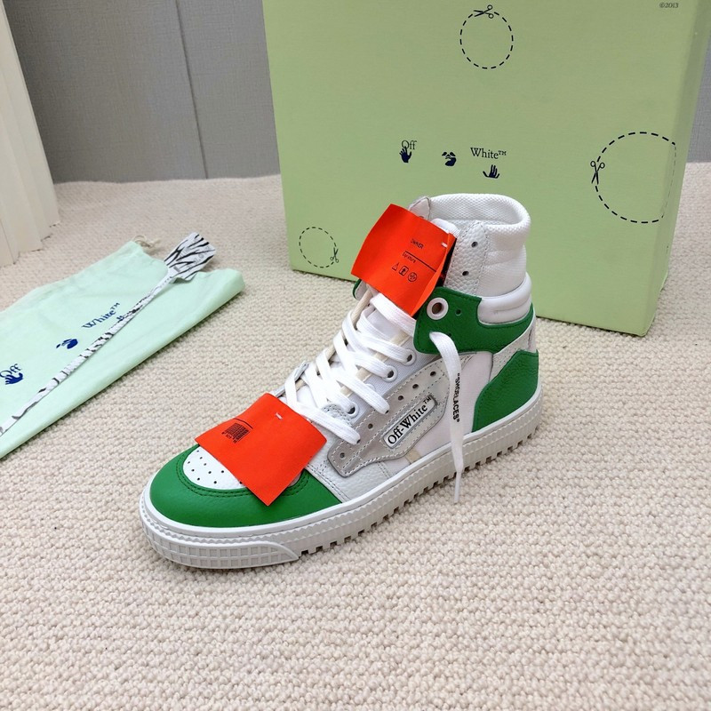 Off-White c/o Virgil Abloh
