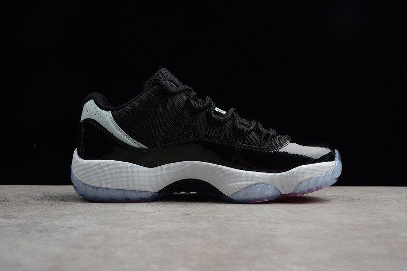 AIR JORDAN 11 RETRO LOW "INFRARED" 528895-023