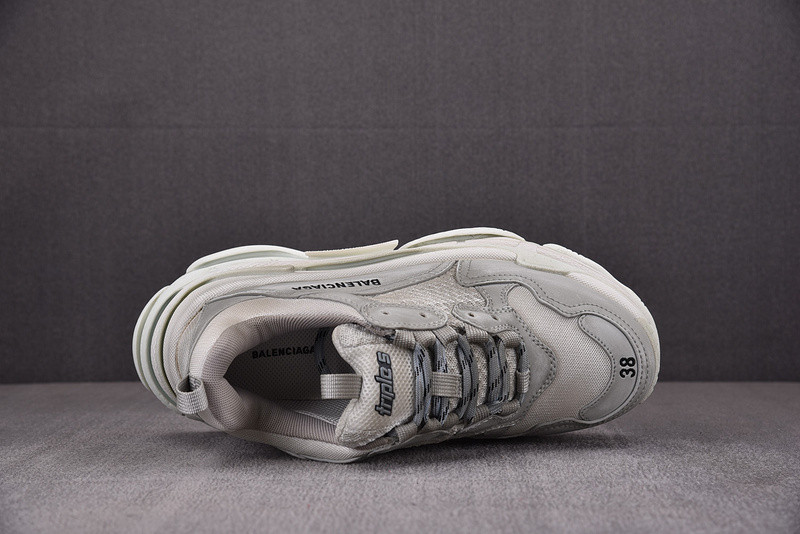 Ba*len*cia*ga triple s 734954 w2fb2 1001