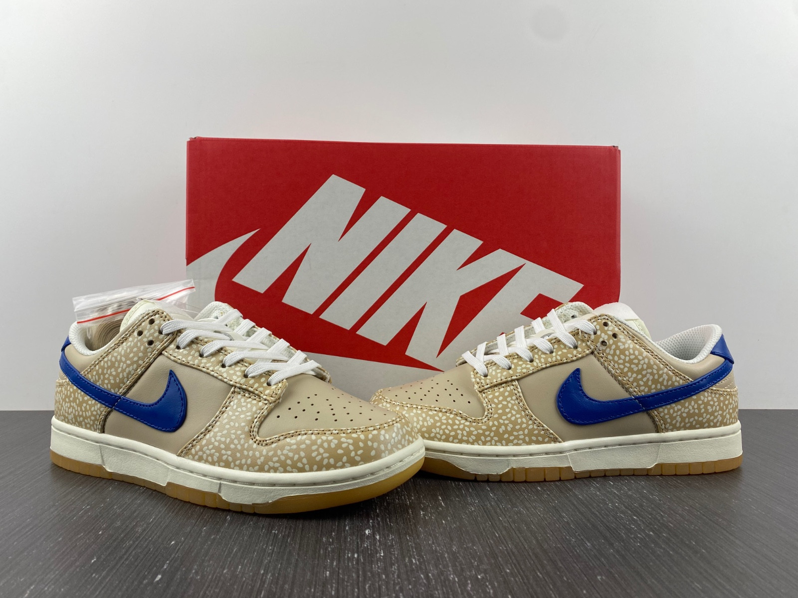 Nike Dunk Low "Sesame Seed Bun" DZ4853-200