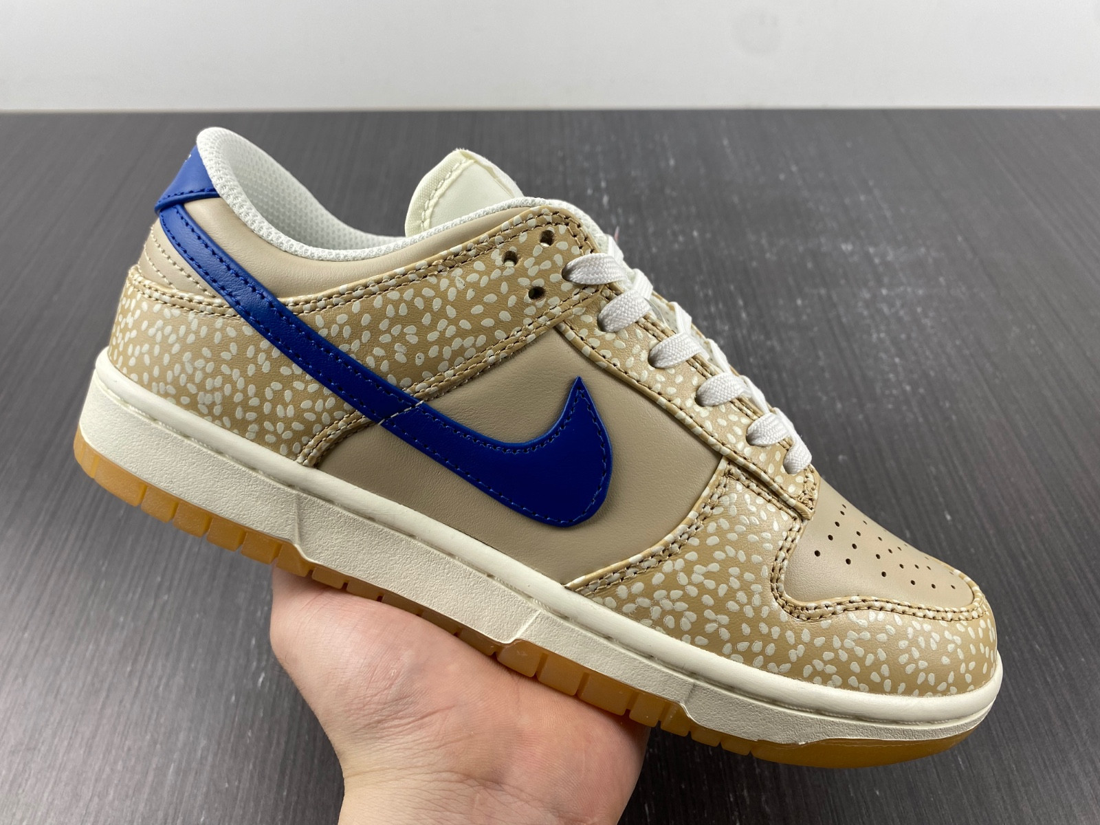 Nike Dunk Low "Sesame Seed Bun" DZ4853-200