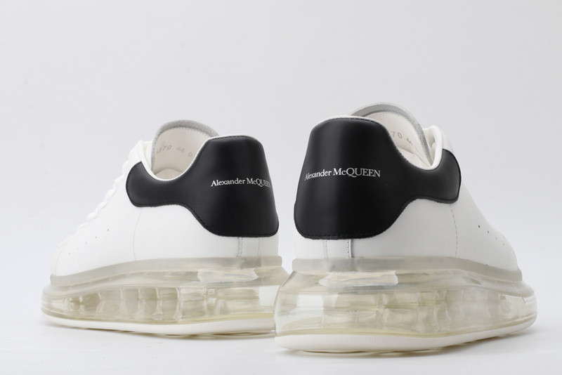 ALEXANDER MCQUEEN SNEAKER