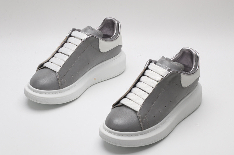 ALEXANDER MCQUEEN SNEAKER