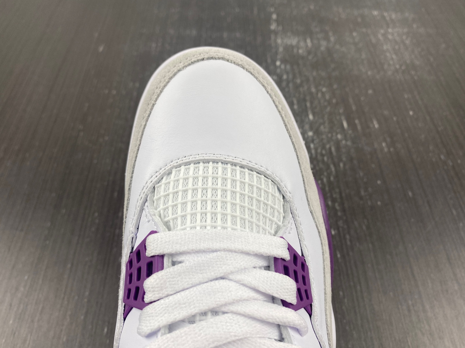 NIKE SB X AIR JORDAN 4 DR5415-150