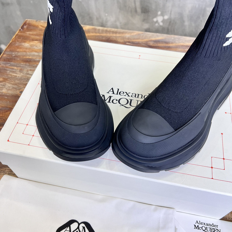 Alexander McQueen Tread sock-style boots