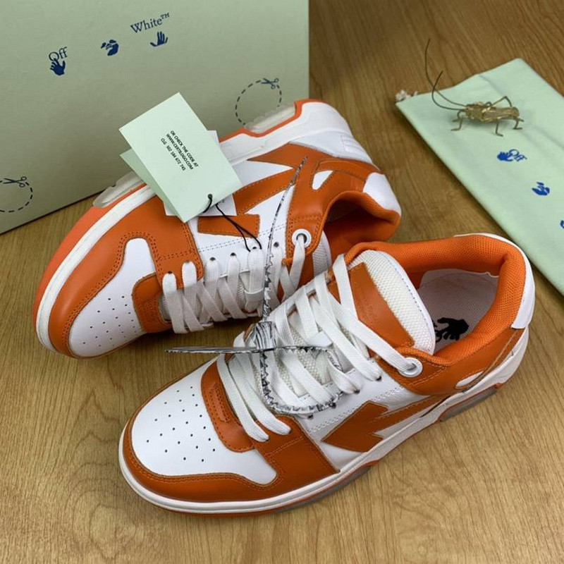 Off-White c/o Virgil Abloh