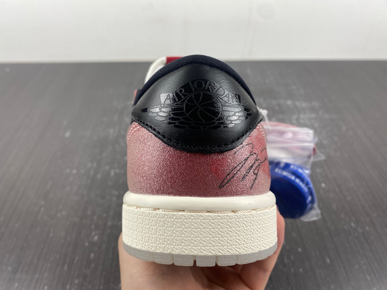 Trophy Room x Air Jordan 1 OG Low FN0432-017