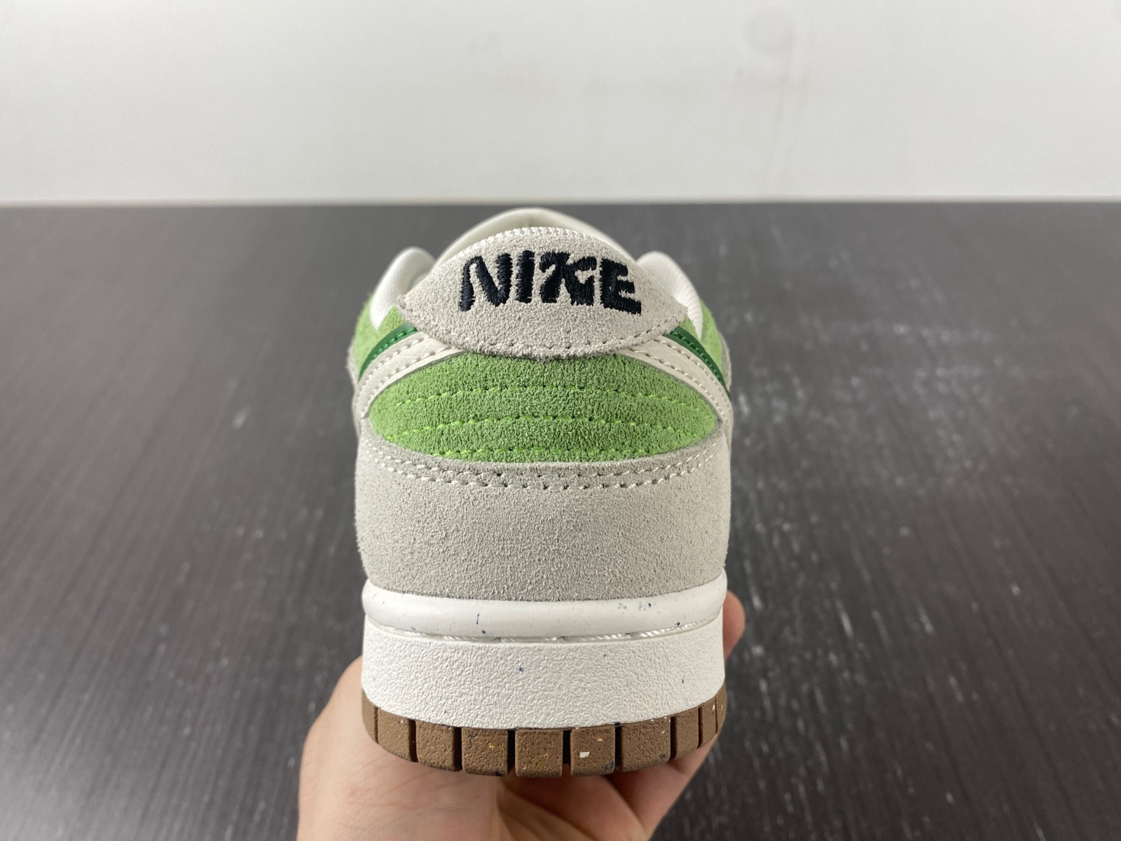 Nike Dunk Low SE 85 D09457 -100