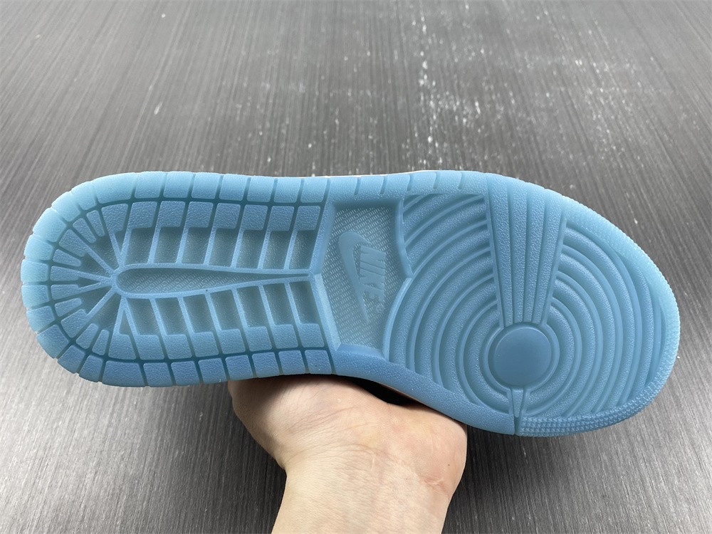 Air Jordan 1 Low "UV Reactive" | DA8301-101