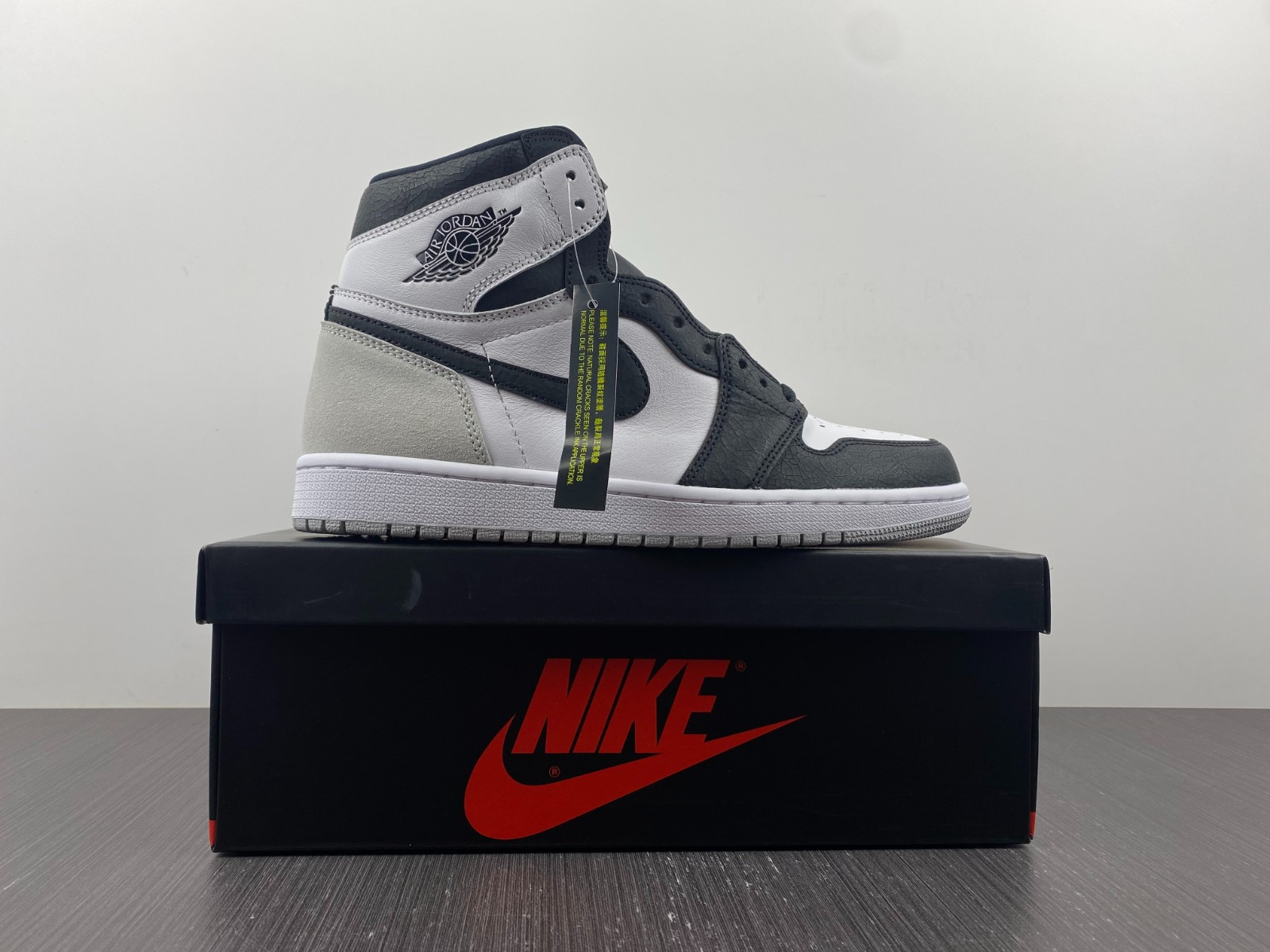 Air Jordan 1 Retro High OG Stage Haze 555088-108