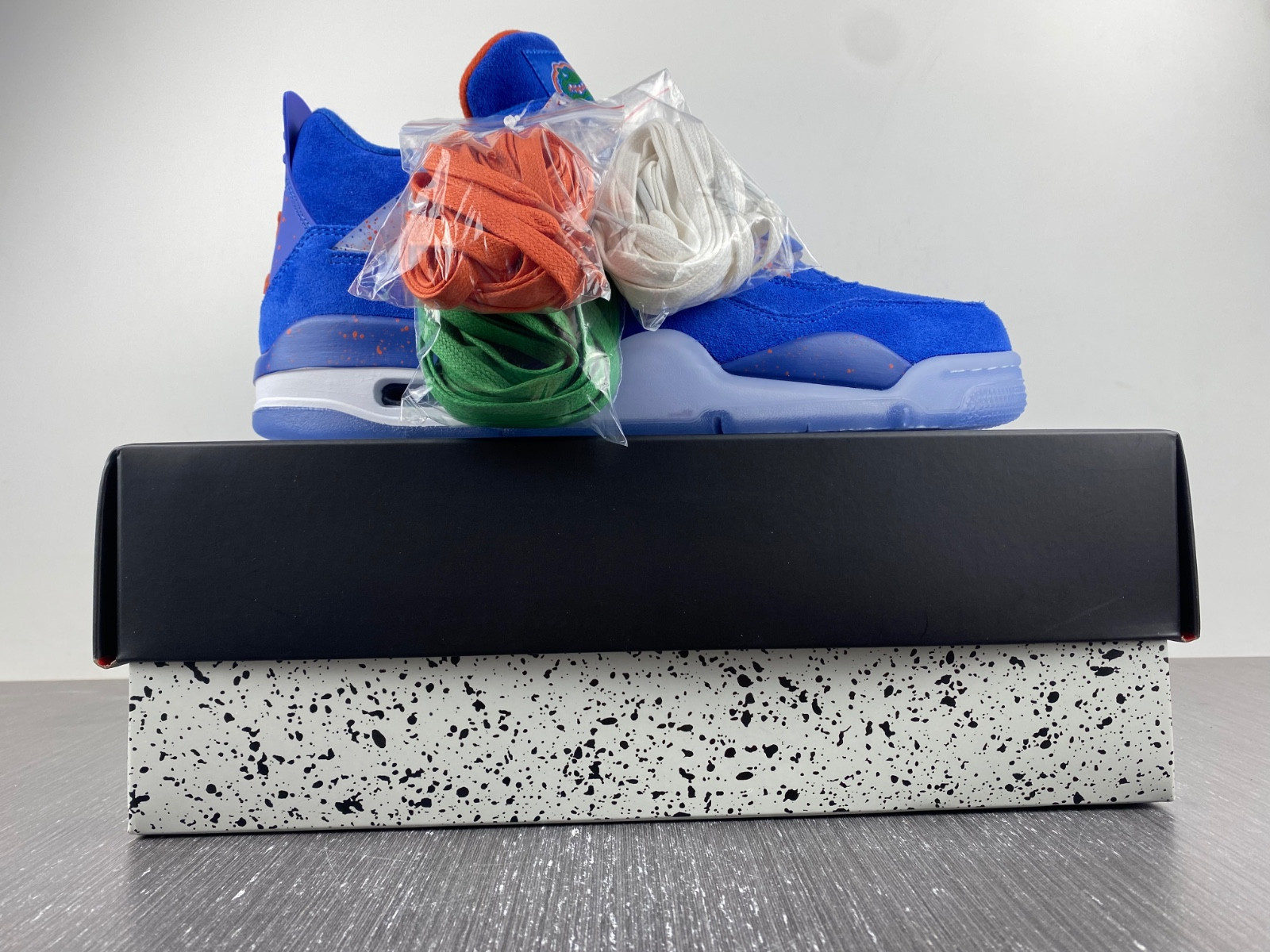 Jordan 4 Retro Florida Gators (PE) AJ4-904283