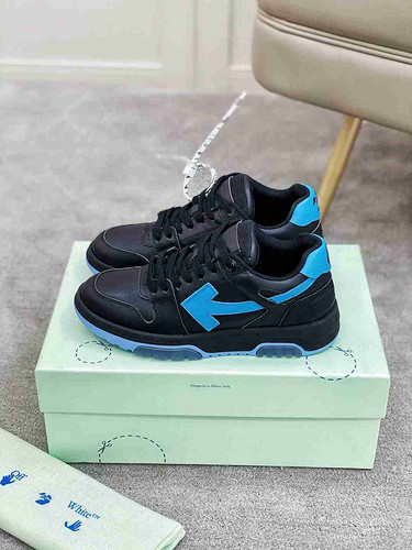 Off-White c/o Virgil Abloh