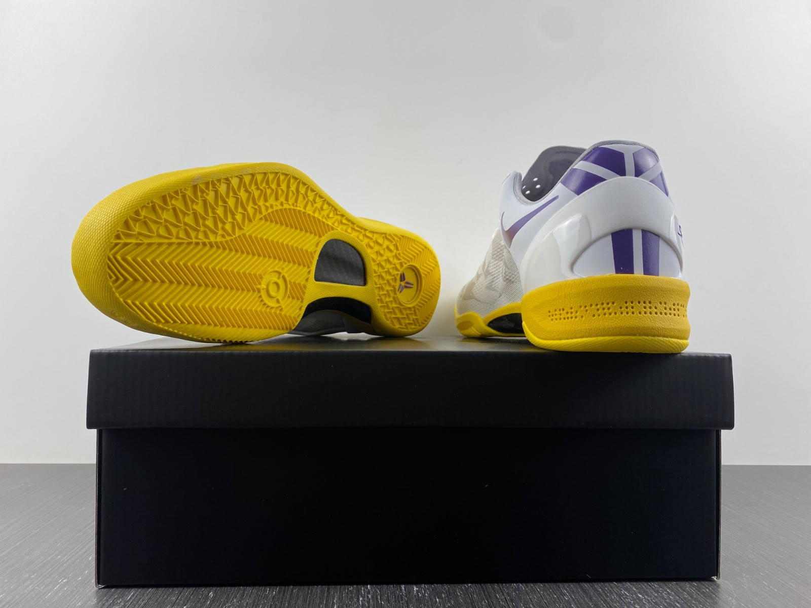 Nike Kobe 8 Easter 555035--101