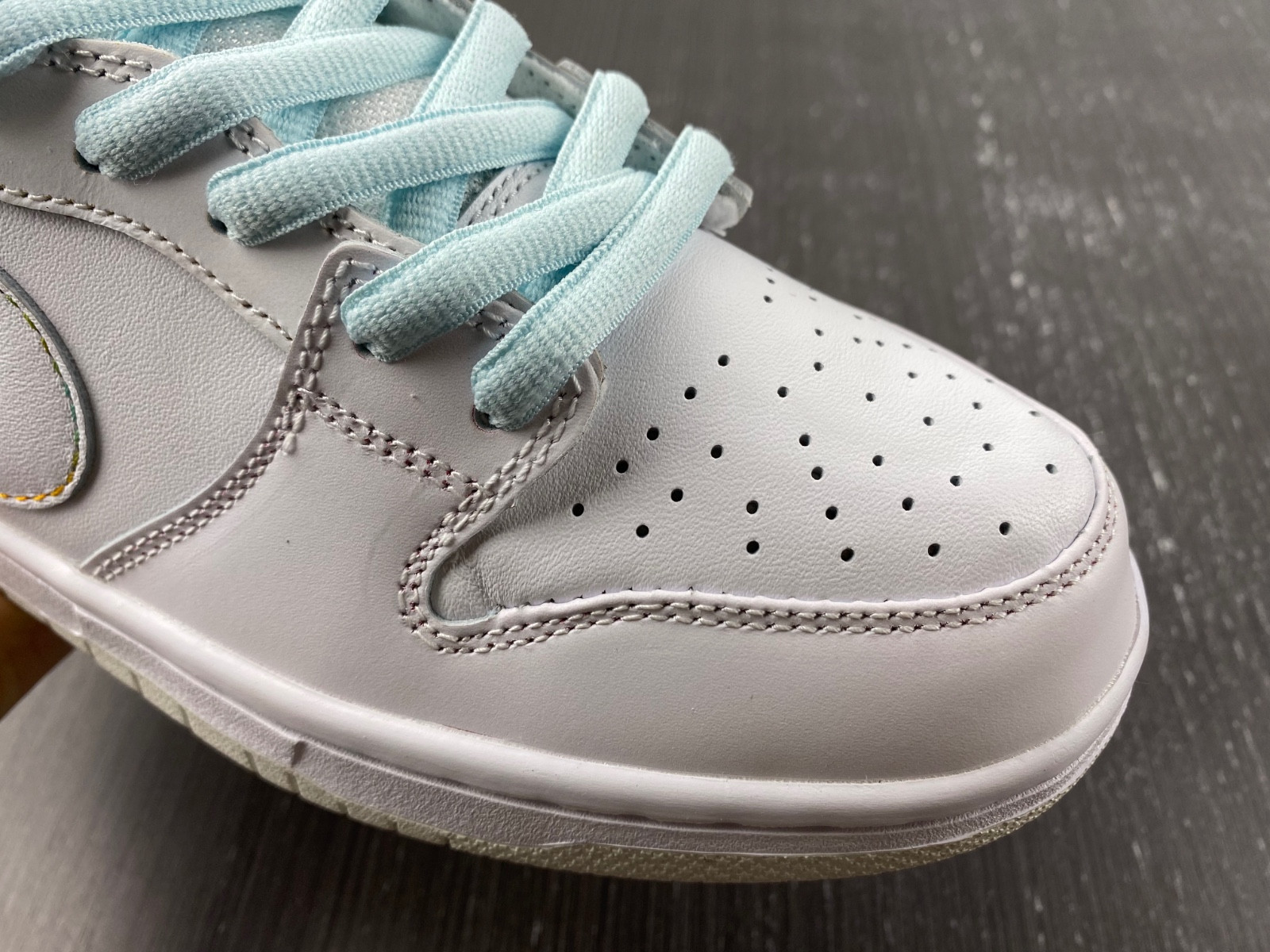 Nike SB Dunk Low Pro Be True - DR4876-100