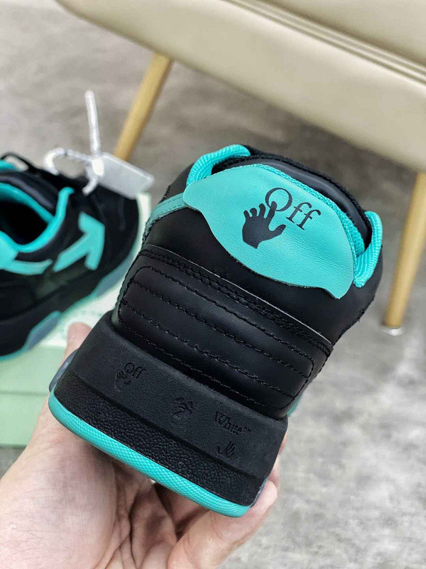 Off-White c/o Virgil Abloh