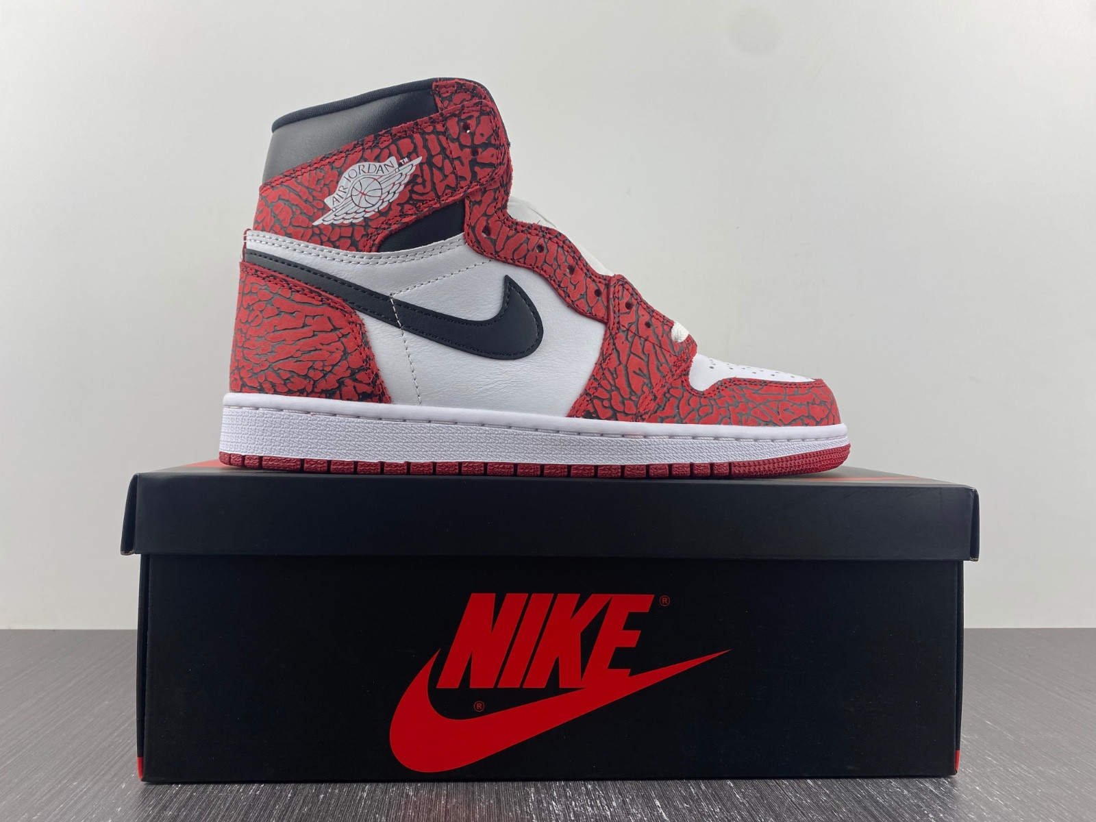 AIR JORDAN 1 HIGH DZ5485-061