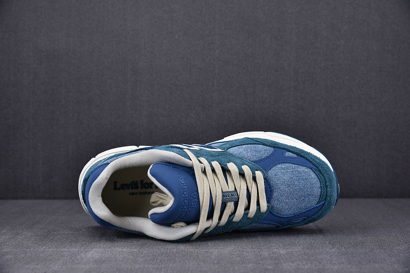 New Balance 990v3 Levi