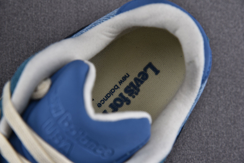 New Balance 990v3 Levi