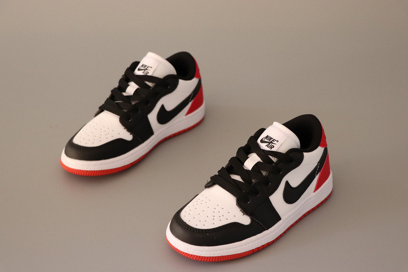 AIR JORDAN 1 KIDS SHOES
