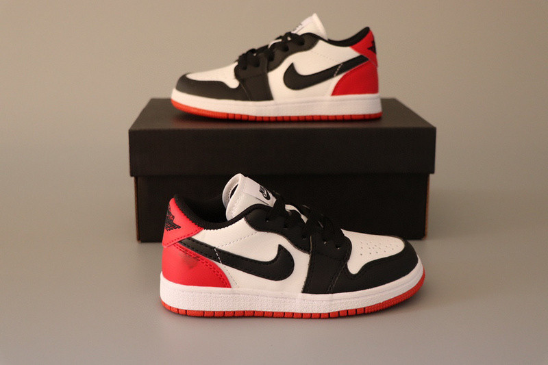 AIR JORDAN 1 KIDS SHOES