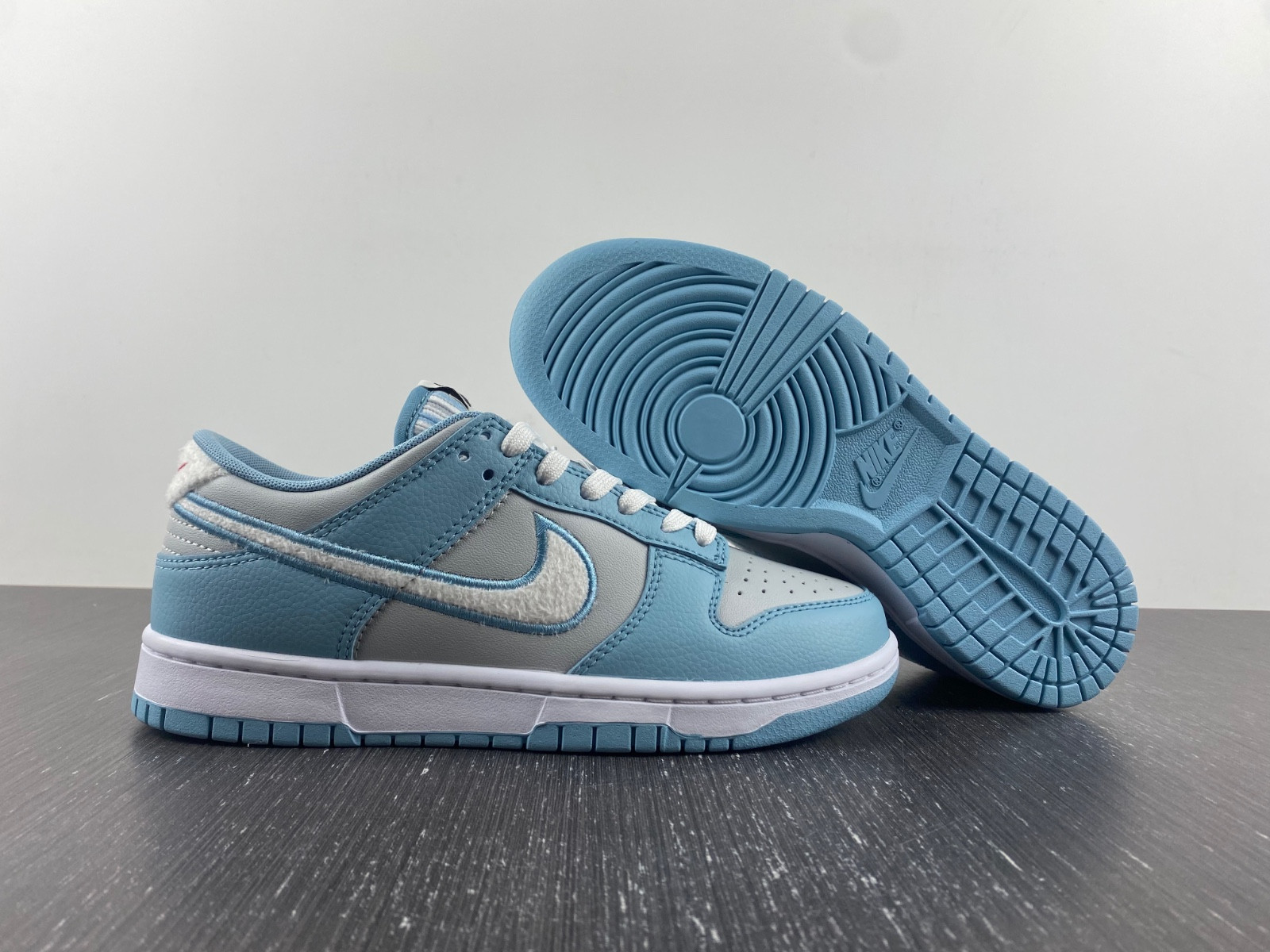 Nike Dunk Low "Worn Blue" FB1871-011