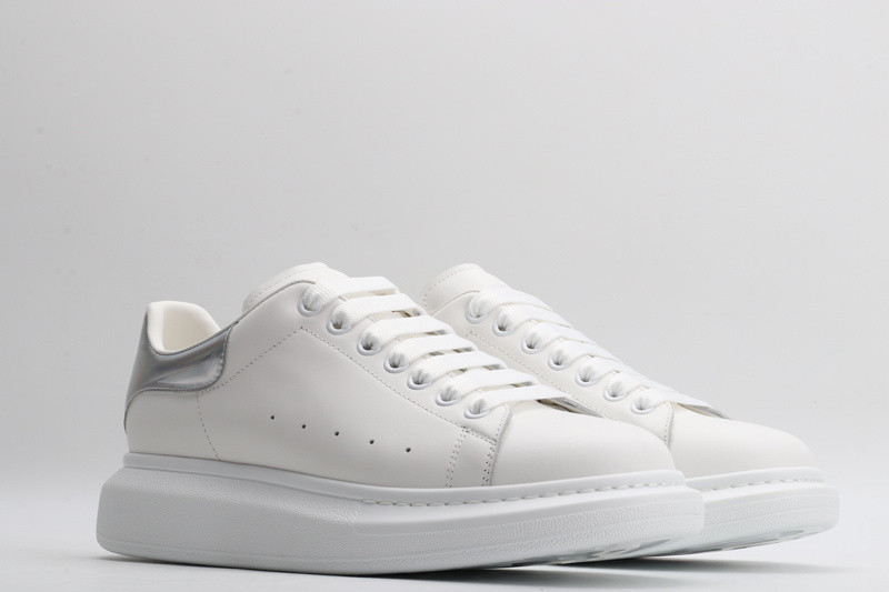 ALEXANDER MCQUEEN SNEAKER