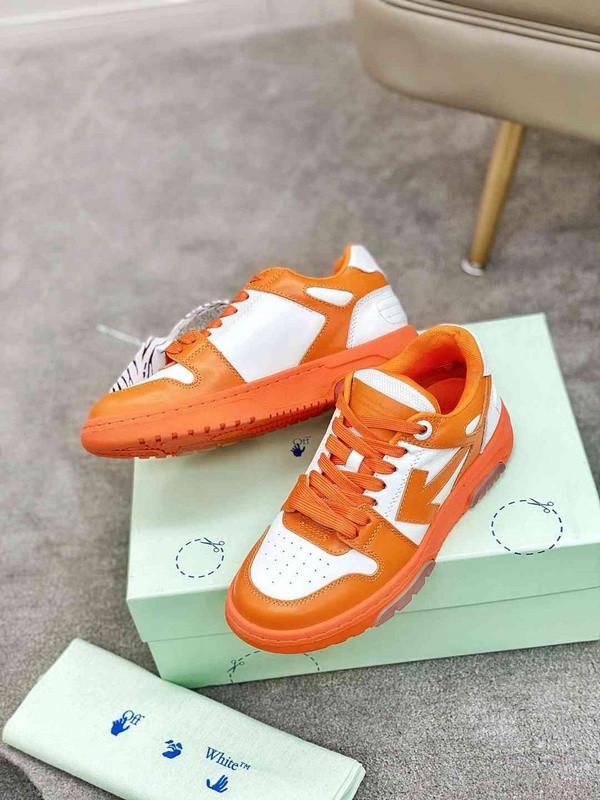 Off-White c/o Virgil Abloh