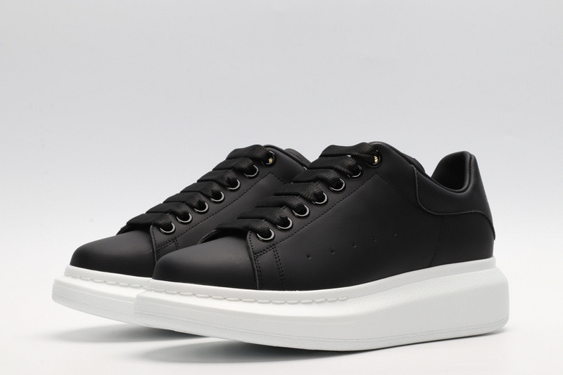 ALEXANDER MCQUEEN SNEAKER